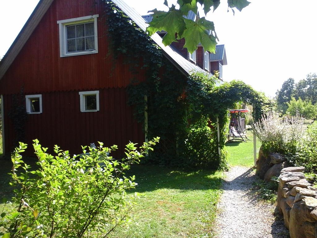 Tonise Holiday Houses Lilbi  Δωμάτιο φωτογραφία