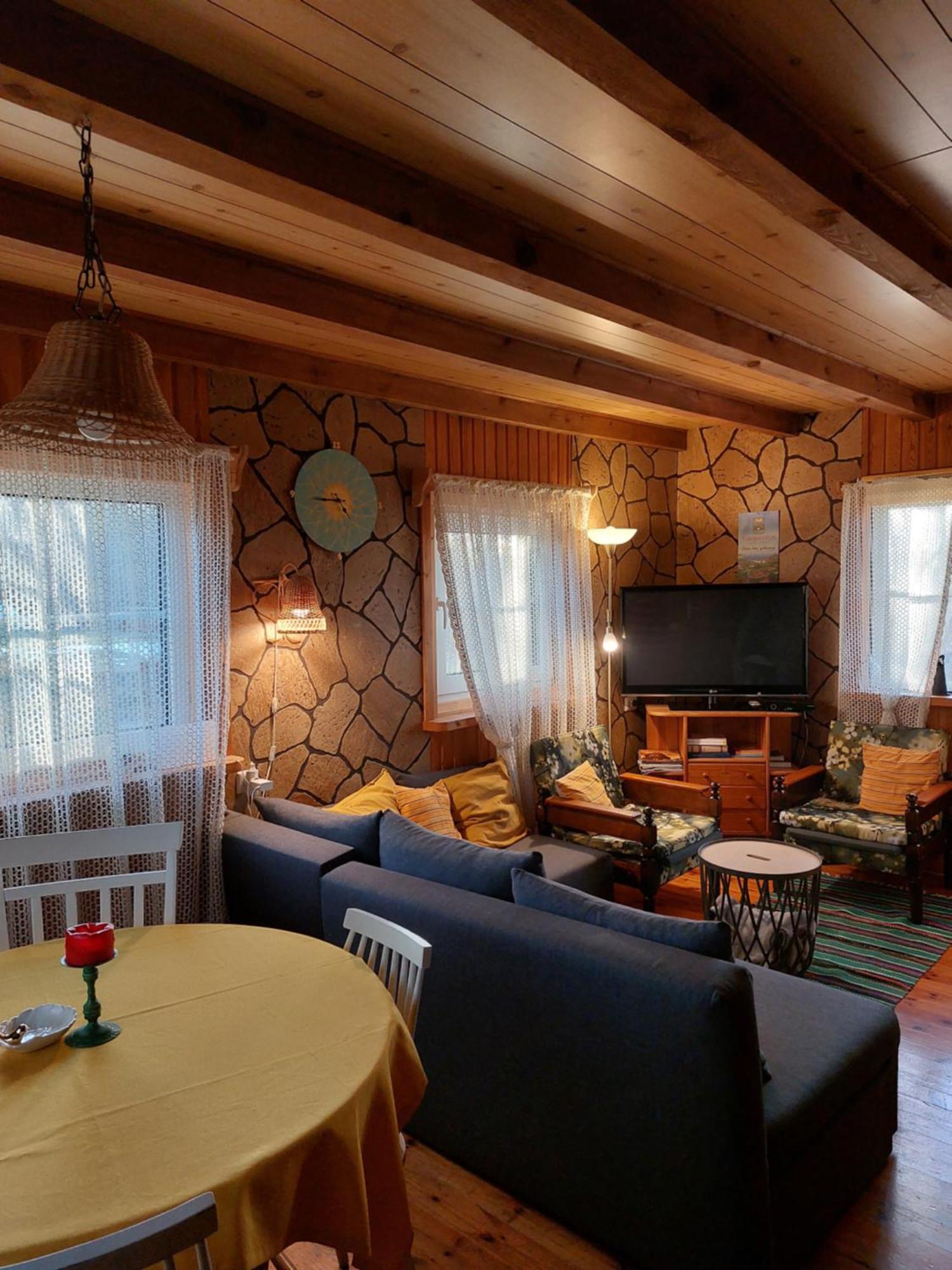 Tonise Holiday Houses Lilbi  Εξωτερικό φωτογραφία